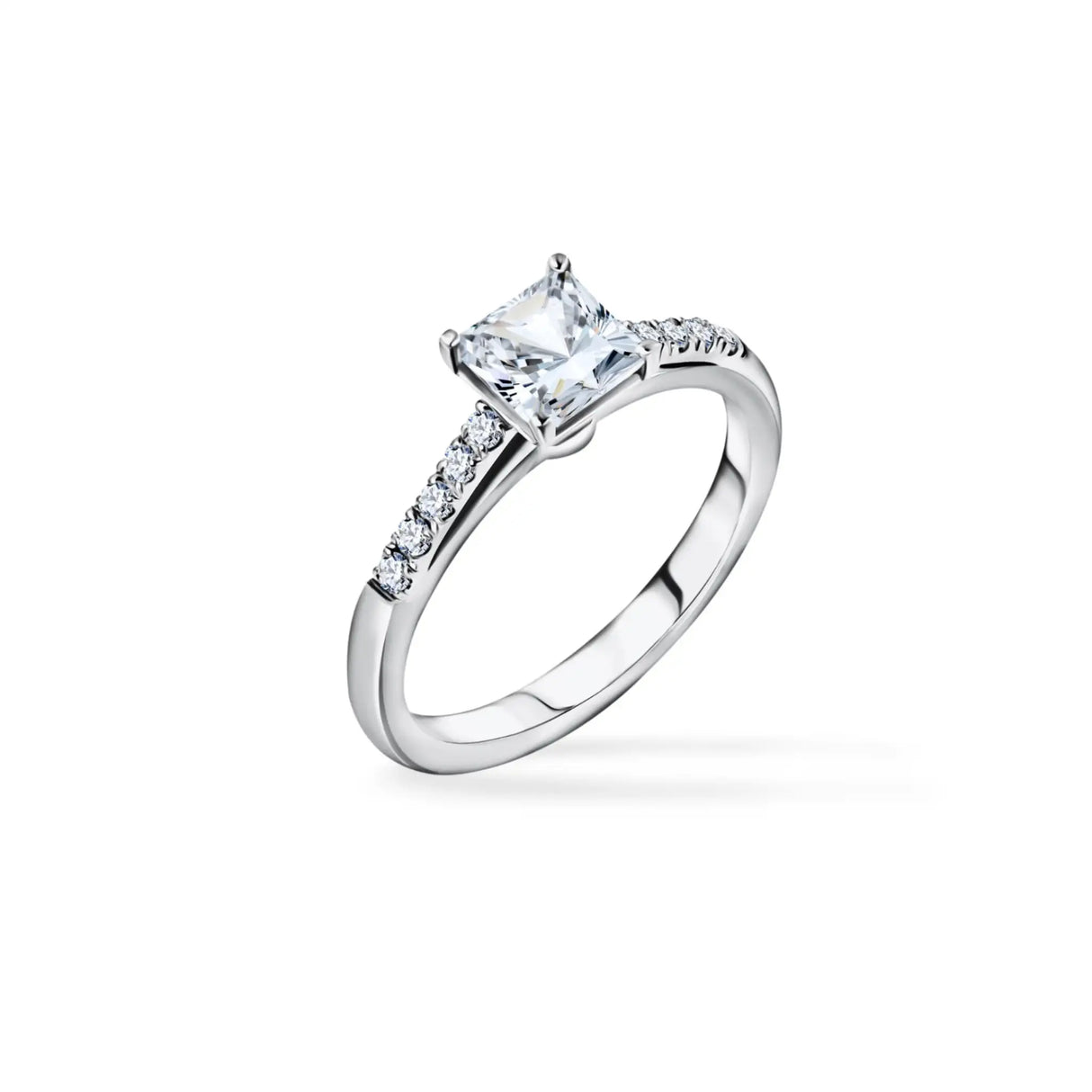 Royal Elegance - Pierścionek z diamentem o szlifie princess cut