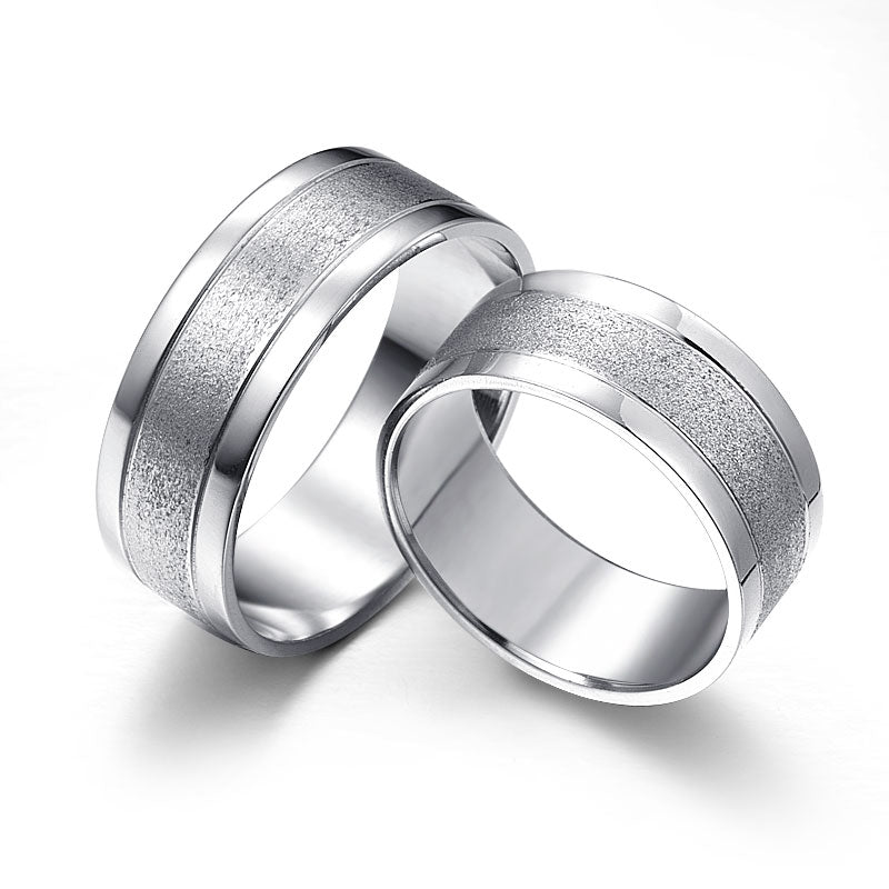 Impressive wedding rings made of white gold