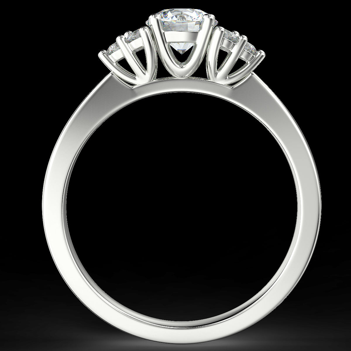 Pierścionek zaręczynowy Królowej Anny z białego złota z diamentami o masie 0,62 ct - widok z boku