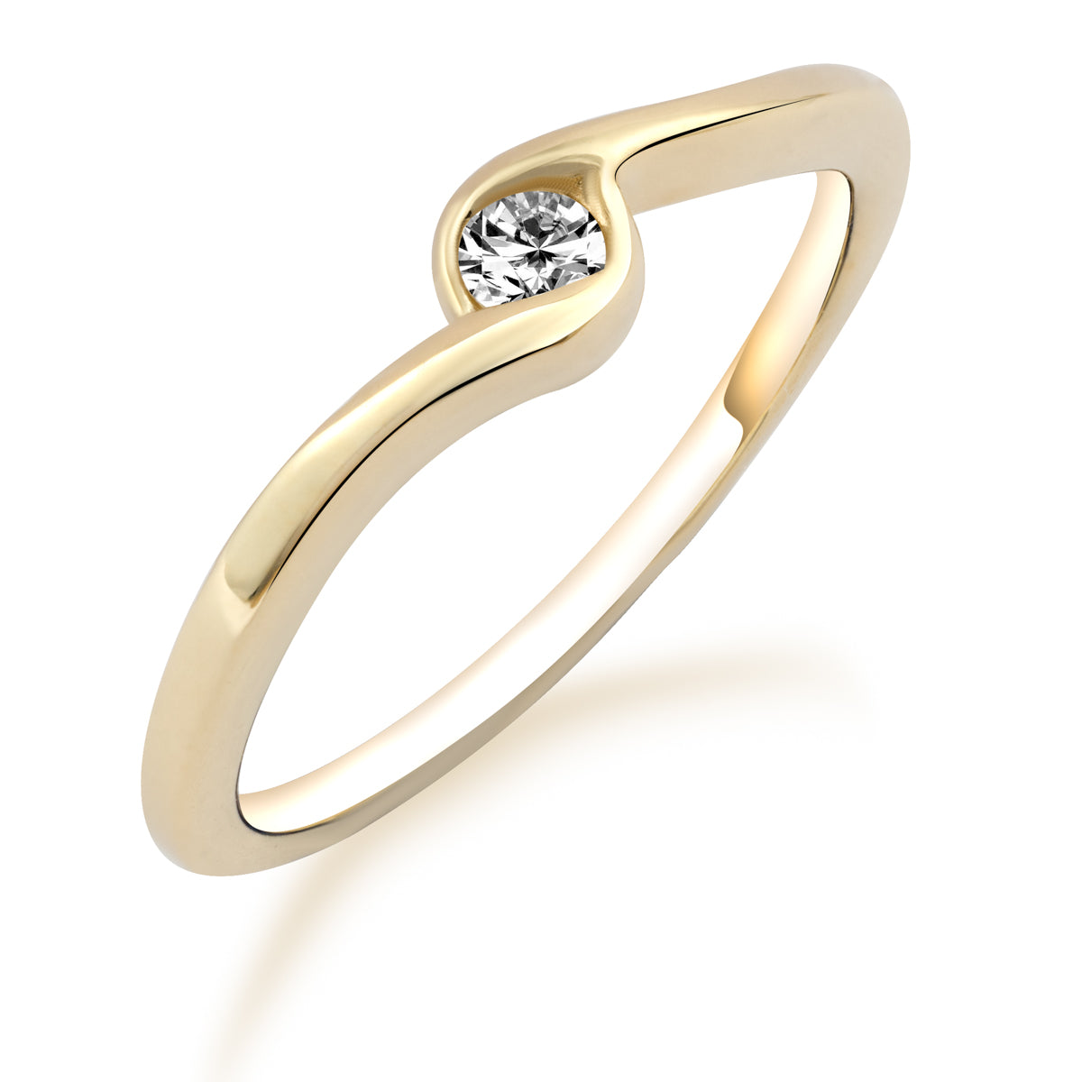 Golden Subtlety - ring with a 0.08 ct diamond