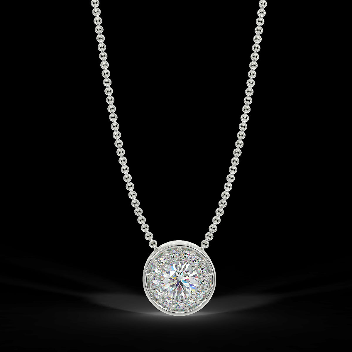 White gold halo pendant with 0.15 ct diamonds