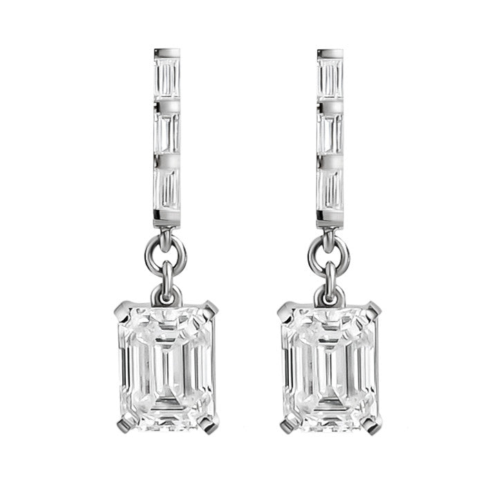 Earrings with emerald-cut diamonds
