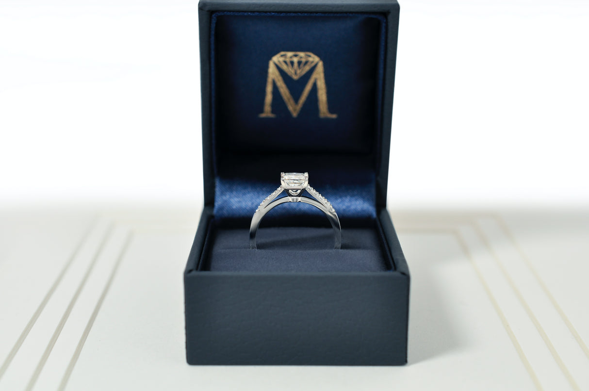 Royal Elegance - Rose Gold Engagement Ring