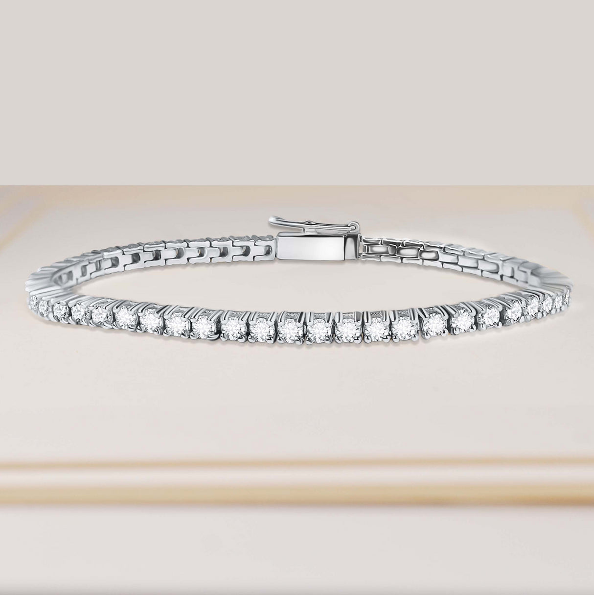White gold tennis bracelet