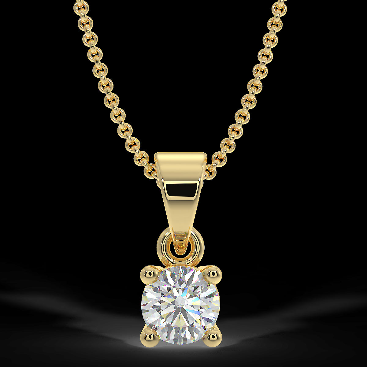 Yellow gold pendant with 0.15 ct diamonds