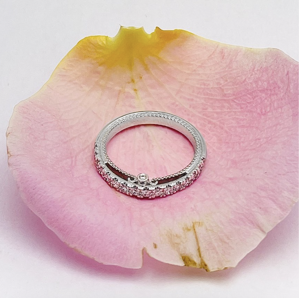 Venetian Grace - women's diamond wedding ring