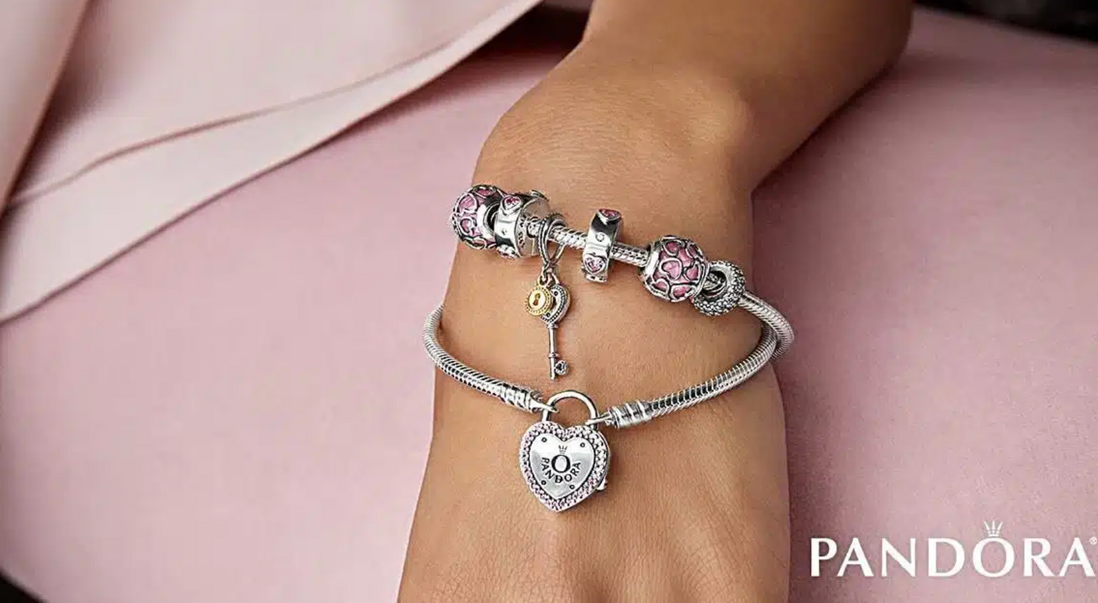 Pandora wprowadza biżuterię pokrywaną platyną – nowa linia zamiast srebra