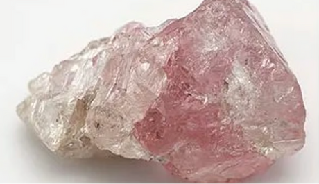 Różowo-bezbarwny diament 37,41 ct z Botswany – unikatowe odkrycie