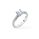 Royal Elegance - Pierścionek z diamentem o szlifie princess cut