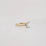 Pierścionek zaręczynowy z 1ct diamentem emerald cut Lab Grow