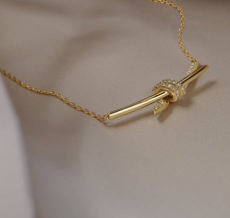 Golden Knot pendant with chain