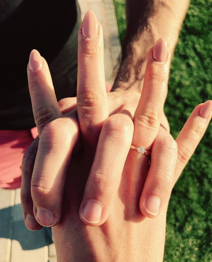 pierścionek z diamentem geometryczny